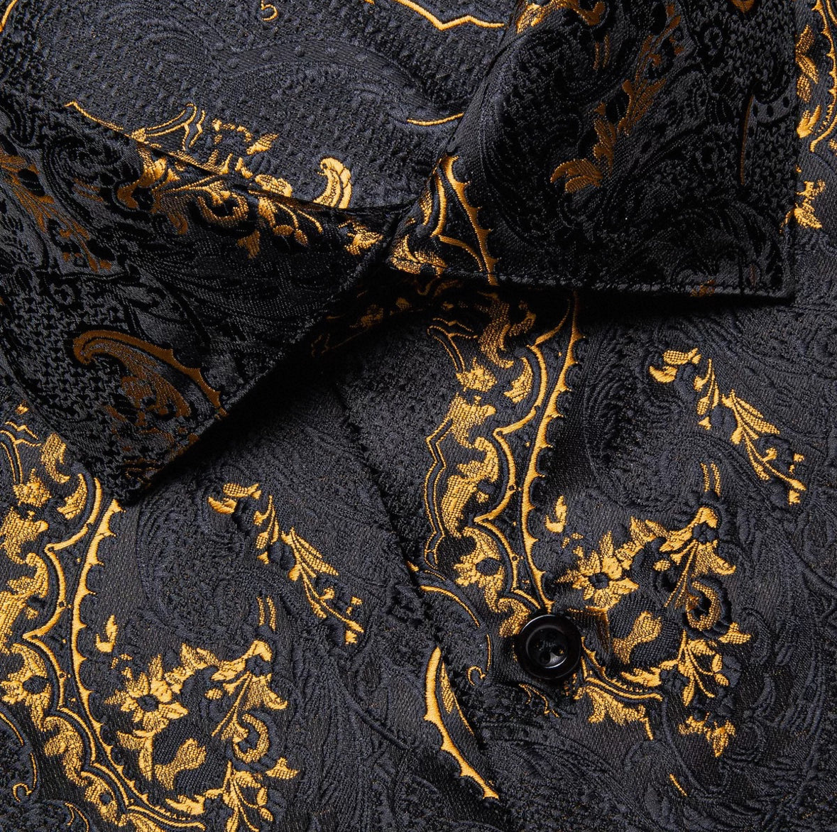 Effortless Elegance | The Ultimate Men’s Shirt